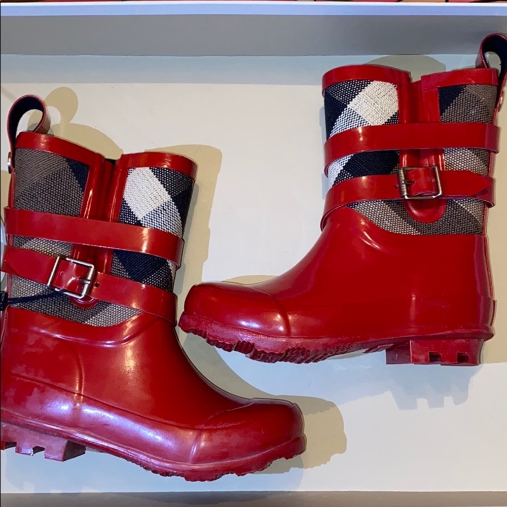 BURBERRY children red rainboots